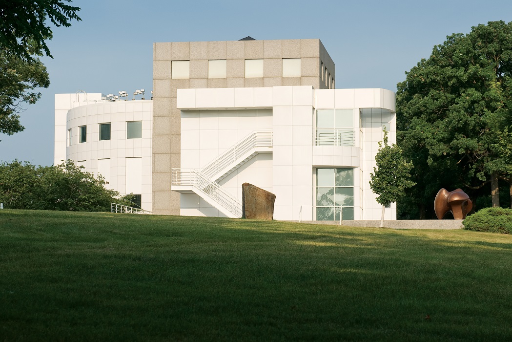 El Anatsui Des Moines Art Center